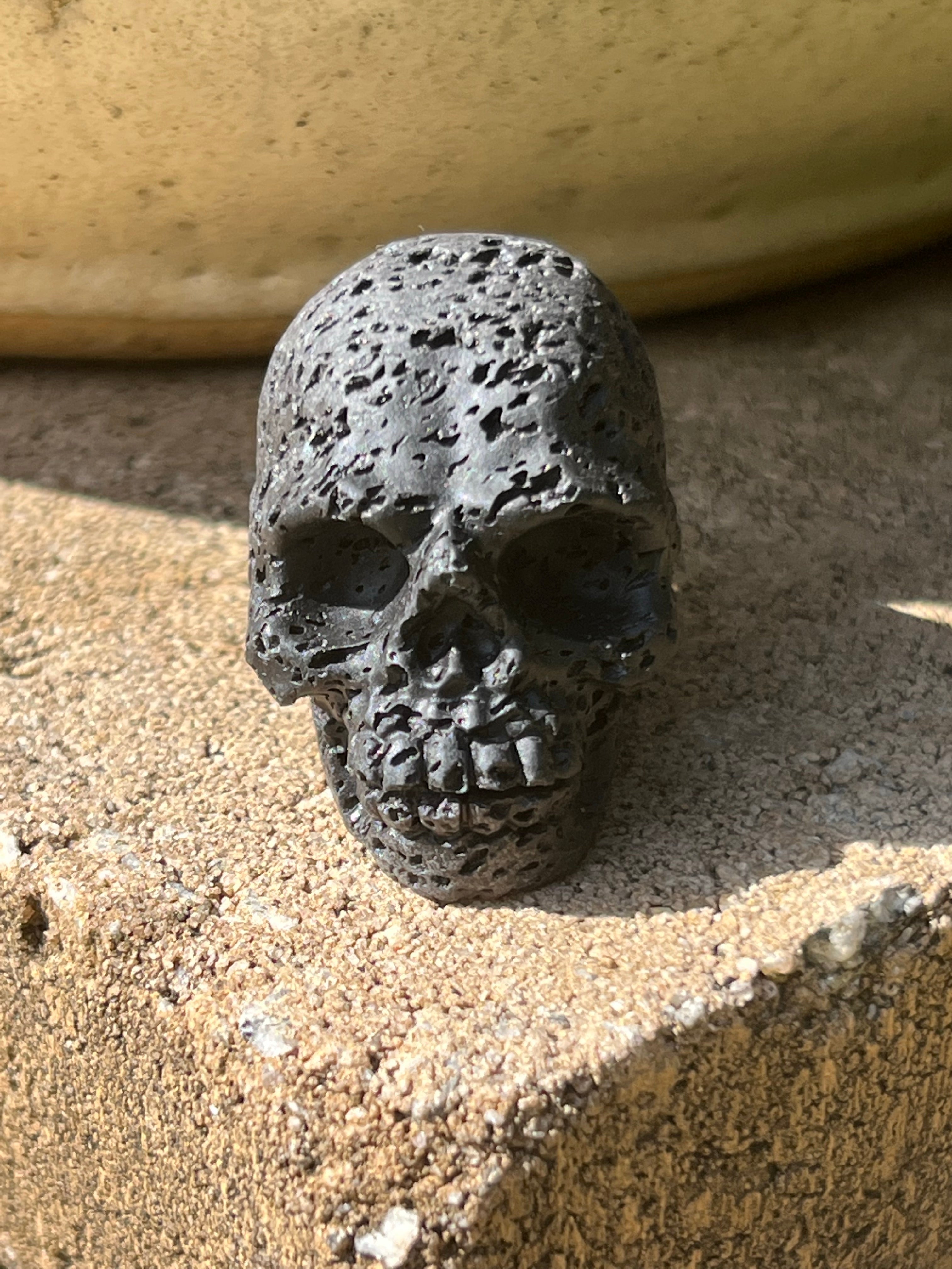 Small Lava Stone Skull